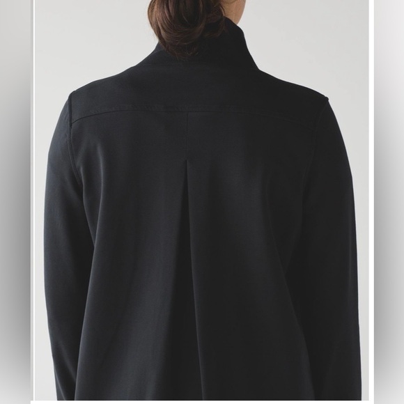 Lululemon Belle Wrap size 8 - Picture 7 of 10